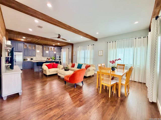 702 E EUCLID AVE, San Antonio, TX 78212