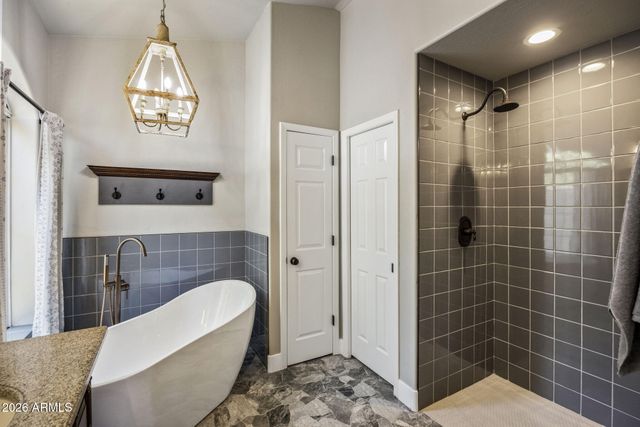 10150 E SAN SALVADOR Drive, Scottsdale, AZ 85258