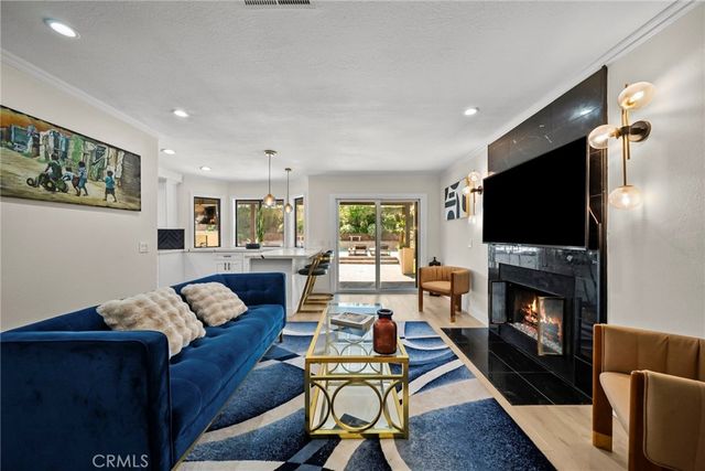 23684 Strathern, West Hills, CA 91304