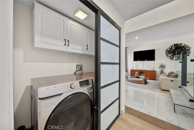 23684 Strathern, West Hills, CA 91304