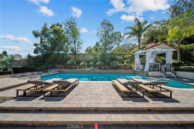 23684 Strathern, West Hills, CA 91304