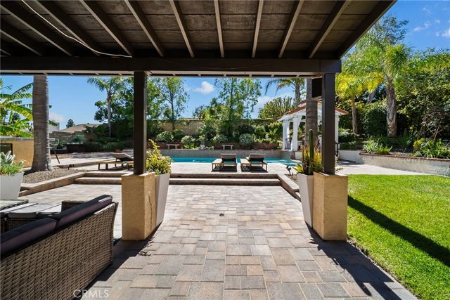 23684 Strathern, West Hills, CA 91304