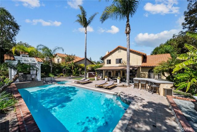 23684 Strathern, West Hills, CA 91304