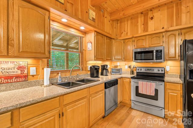 328 Nile Park Drive, Blowing Rock, NC 28605