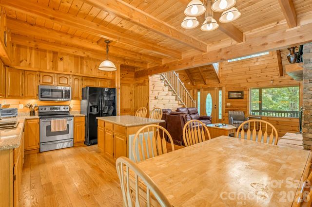 328 Nile Park Drive, Blowing Rock, NC 28605