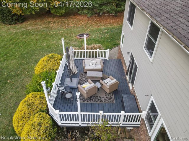 6707 Forest Pointe Boulevard, Springfield Charter Township, MI 48350