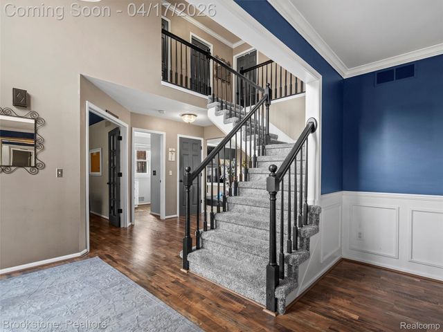 6707 Forest Pointe Boulevard, Springfield Charter Township, MI 48350