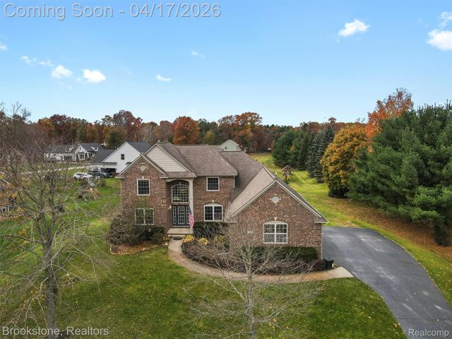 6707 Forest Pointe Boulevard, Springfield Charter Township, MI 48350