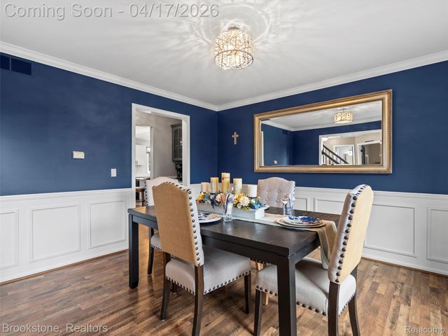 6707 Forest Pointe Boulevard, Springfield Charter Township, MI 48350