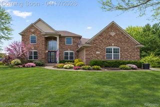 6707 Forest Pointe Boulevard, Springfield Charter Township, MI 48350
