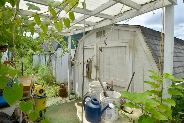 4027 Rickenbacker Avenue, Columbus, OH 43213