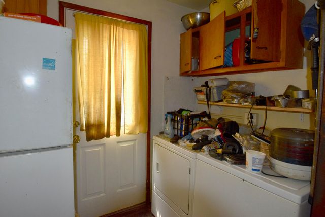 4027 Rickenbacker Avenue, Columbus, OH 43213