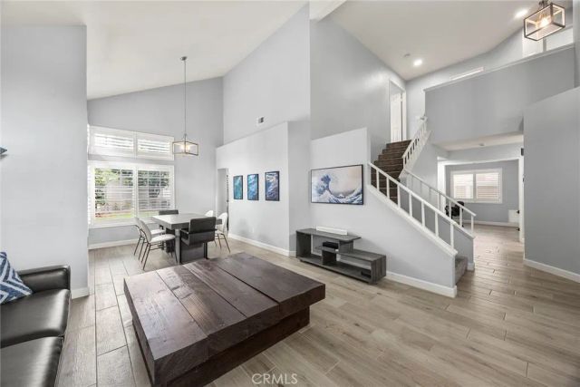 1718 Fairmont Dr, Corona, CA 92882