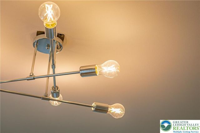 427 Walnut Drive, Lehigh Twp, PA 18067