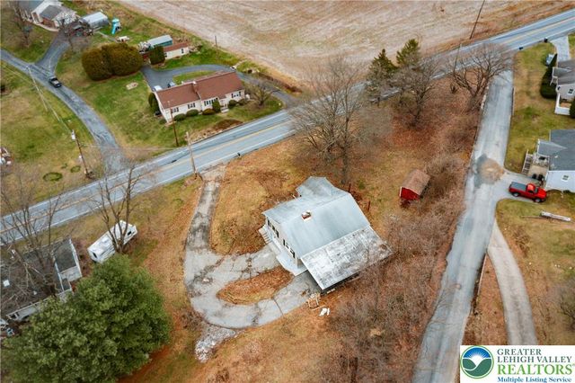 427 Walnut Drive, Lehigh Twp, PA 18067