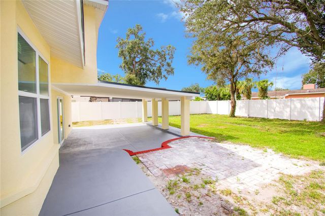 6708 GATEWAY DRIVE, Tampa, FL 33615