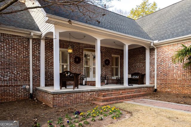 139 Lake Pines Circle, Jackson, GA 30233