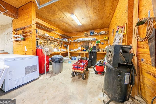 139 Lake Pines Circle, Jackson, GA 30233