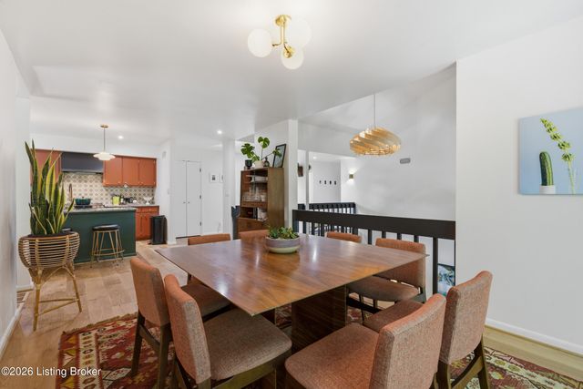 1513 Thackeray Dr, Louisville, KY 40205