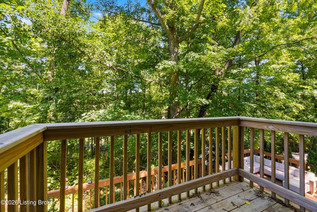 1513 Thackeray Dr, Louisville, KY 40205