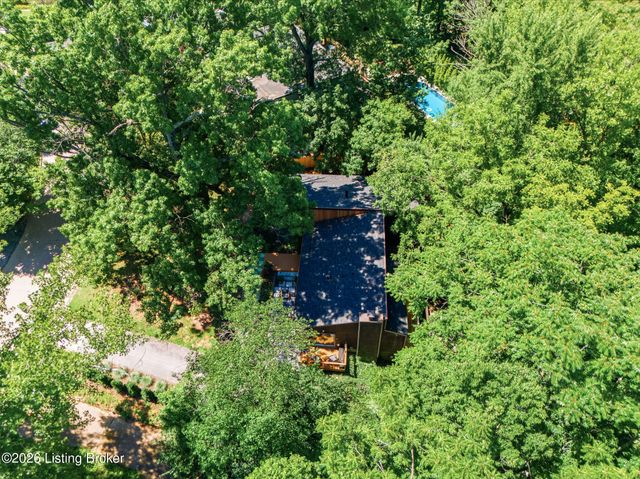 1513 Thackeray Dr, Louisville, KY 40205