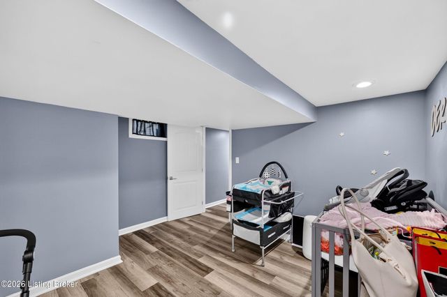 1618 Dawn Dr, Louisville, KY 40216