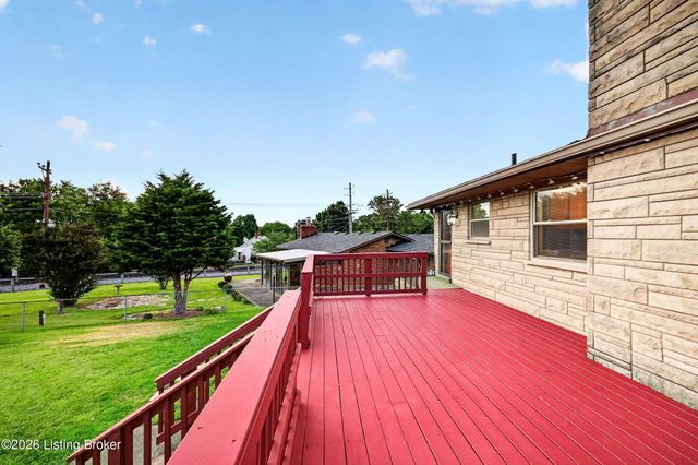 1618 Dawn Dr, Louisville, KY 40216