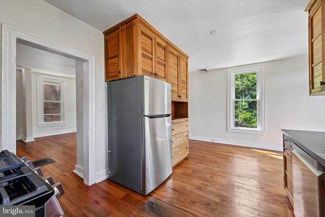 5702 FALLS RD, Baltimore, MD 21209