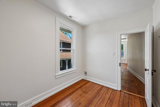 5702 FALLS RD, Baltimore, MD 21209