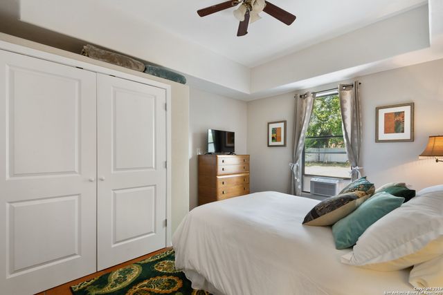 242 LONE STAR BLVD, San Antonio, TX 78204