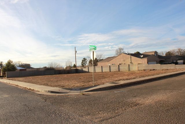 3801 Palomas Drive NE, Albuquerque, NM 87110