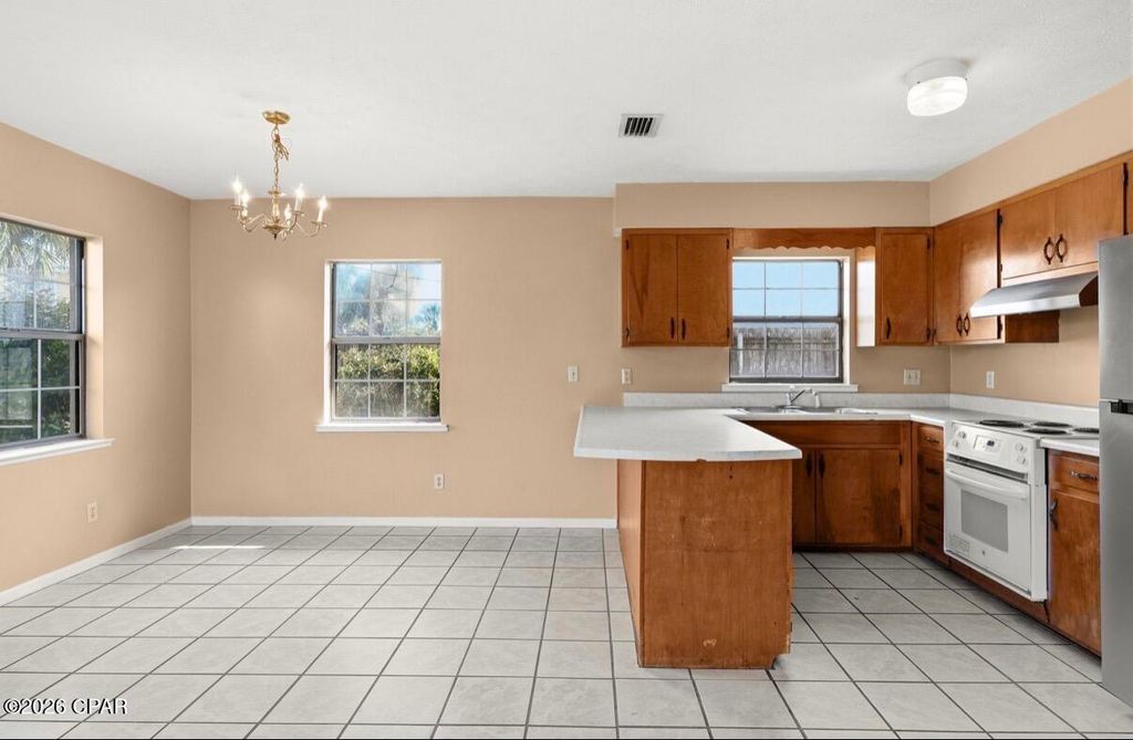 Image 8 of property listing at 3211 Treasure Circle, Panama City Beach, FL 32408