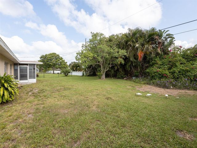916 GILLESPIE STREET, Englewood, FL 34223