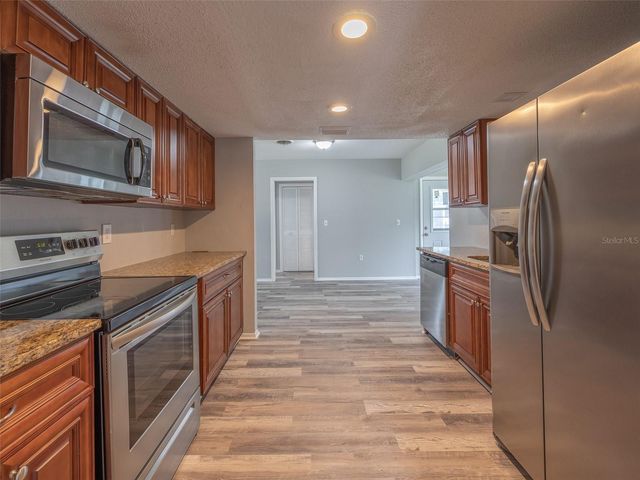 916 GILLESPIE STREET, Englewood, FL 34223