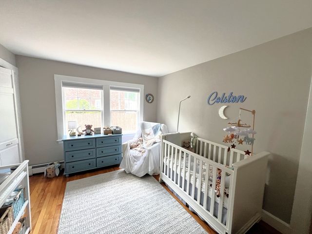 19 Maple St 19, Newton, MA 02466