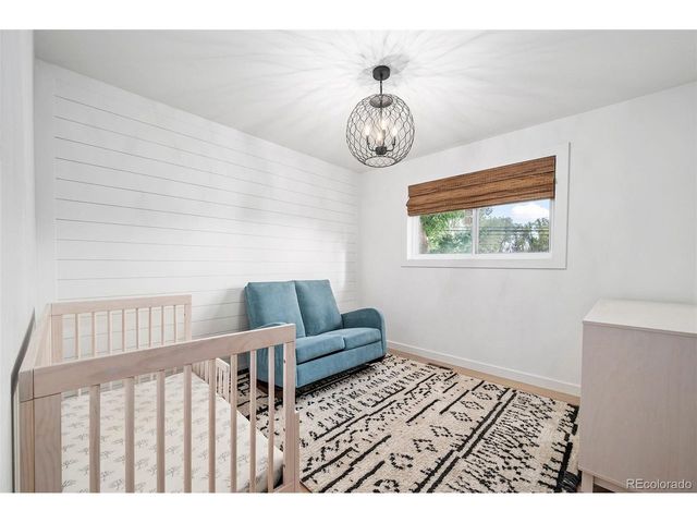 1649 Gillette Ct, Longmont, CO 80501