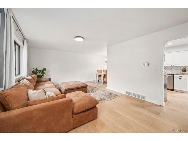 1649 Gillette Ct, Longmont, CO 80501