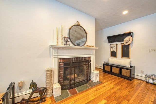 22 Ames Court, Sharon, MA 02067