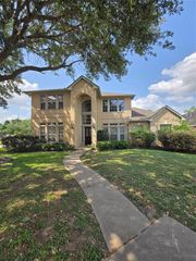 800 Mulligan Court, Richmond, TX 77469
