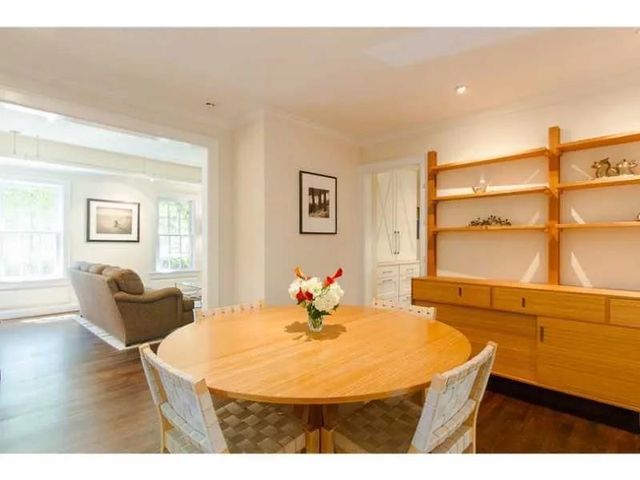 1916 Greystone NW Road, Atlanta, GA 30318