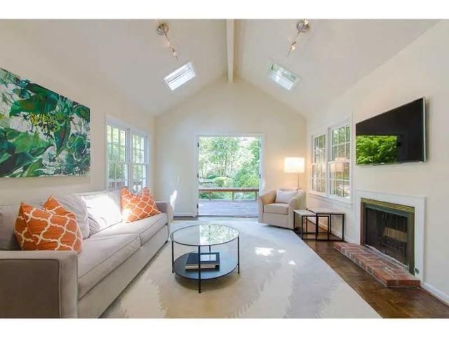 1916 Greystone NW Road, Atlanta, GA 30318