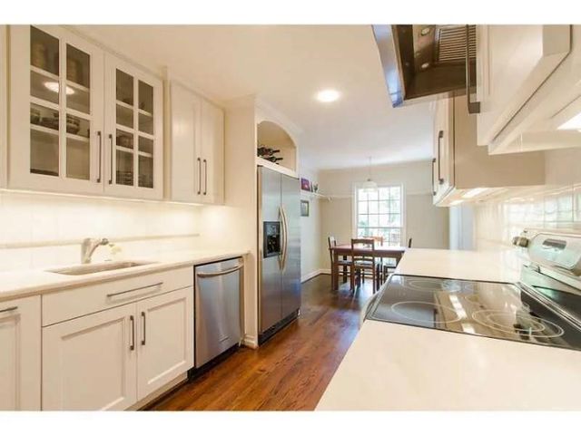 1916 Greystone NW Road, Atlanta, GA 30318