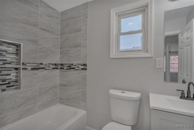 6410 Woodside Place, Niagara, NY 14304