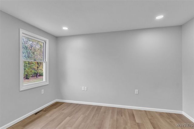 6410 Woodside Place, Niagara, NY 14304