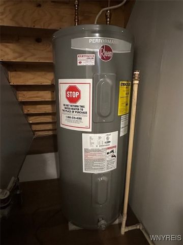 6410 Woodside Place, Niagara, NY 14304