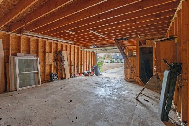 6410 Woodside Place, Niagara, NY 14304