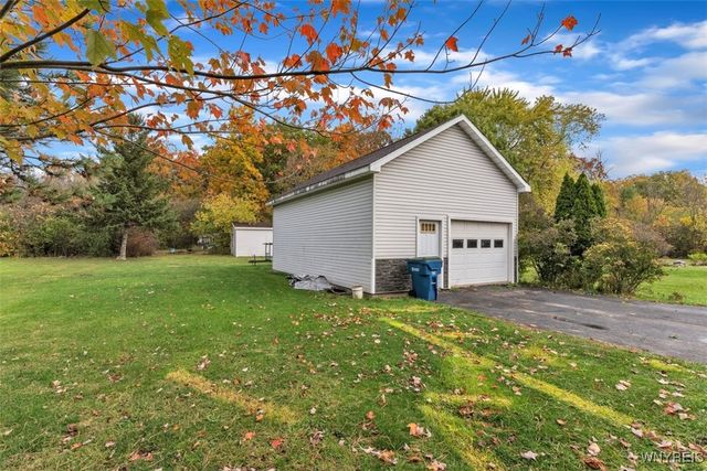 6410 Woodside Place, Niagara, NY 14304