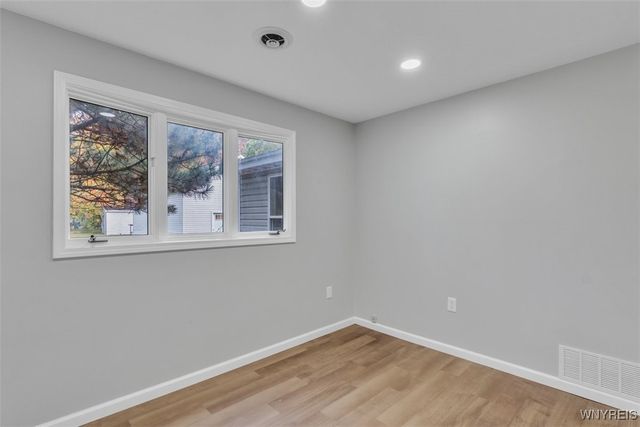 6410 Woodside Place, Niagara, NY 14304