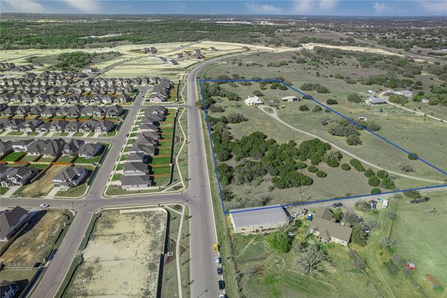 310 Craigen RD, Liberty Hill, TX 78642