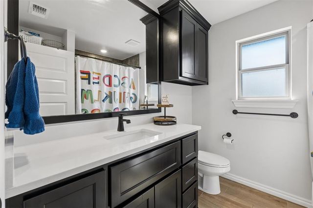 3405 Broadmoore Drive, Moore, OK 73160